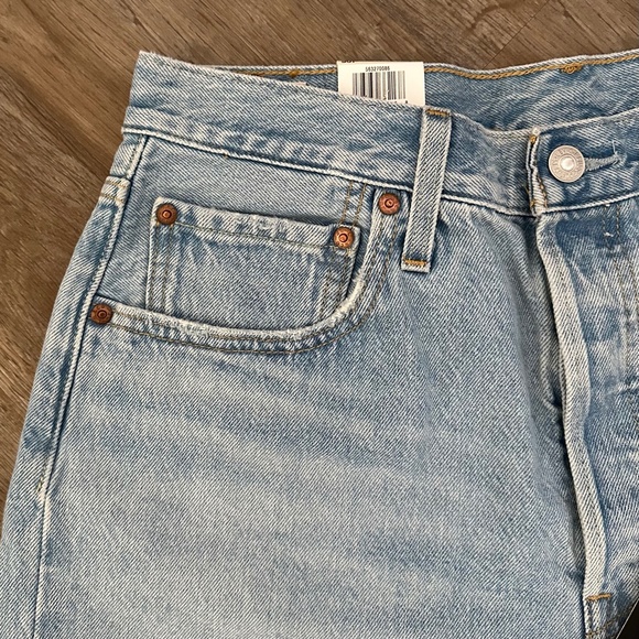 NWT Levi's® Premium 501® Original High Rise Light Wash Distressed Jean Shorts - Picture 3 of 6